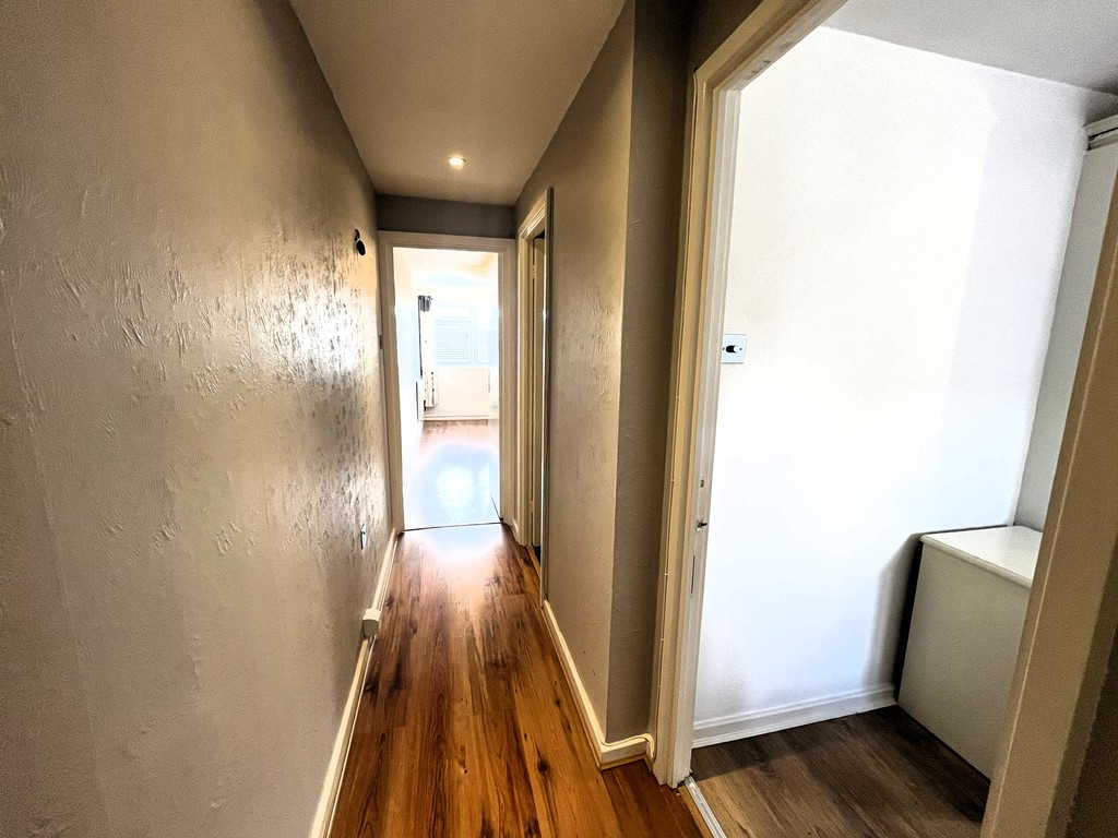 1 bed flat to rent in Pentelow Gardens, Feltham  - Property Image 8