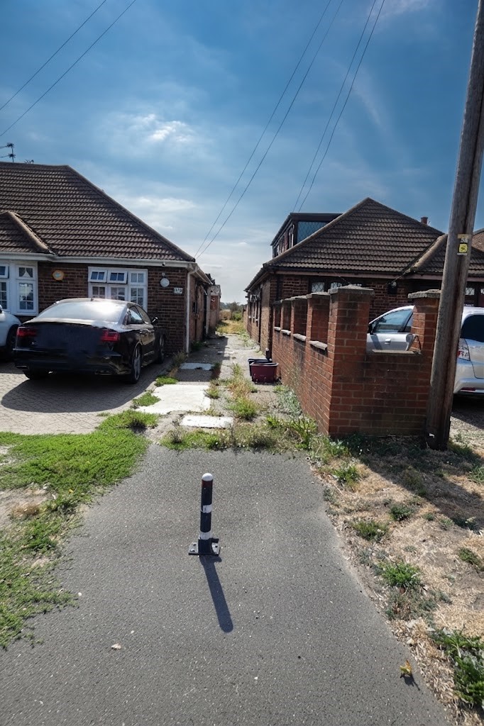 3 bed detached bungalow for sale in 276 Hatton Cross 14