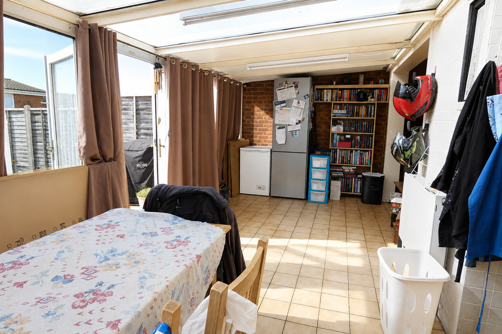 3 bed detached bungalow for sale in 276 Hatton Cross 1
