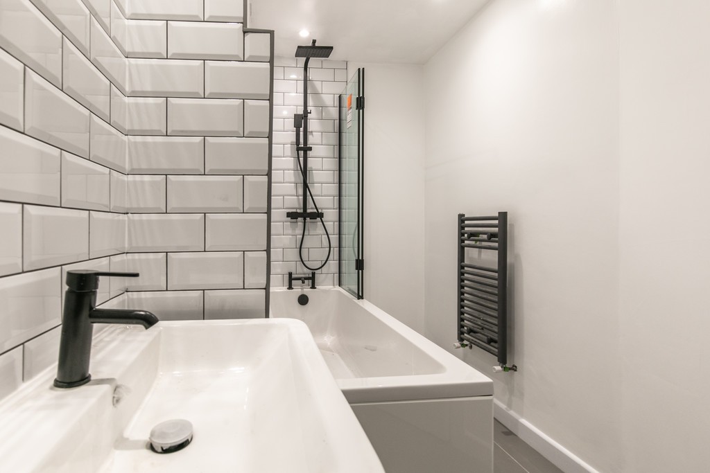 1 bed flat to rent in Fransfield Grove, London, SE26 6BA  - Property Image 10