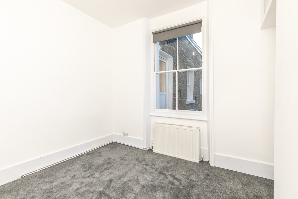 1 bed flat to rent in Fransfield Grove, London, SE26 6BA  - Property Image 6