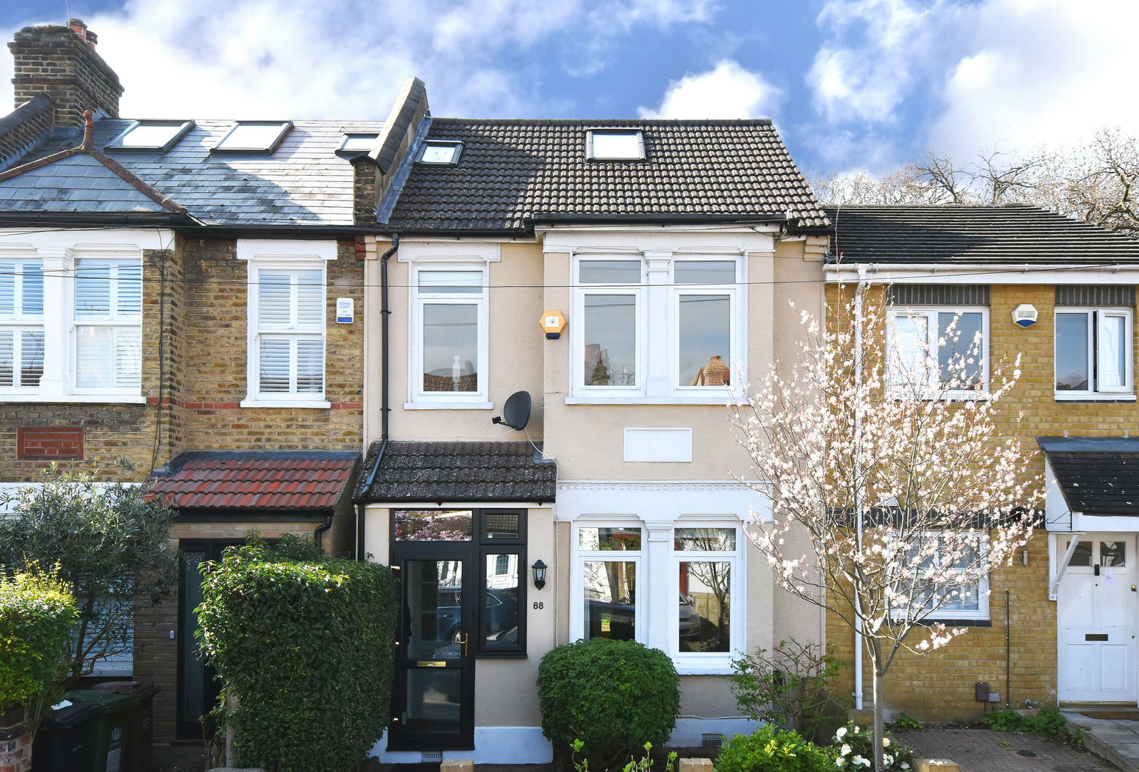 3 bed terraced house for sale in Kemble Road, London, SE23 2DJ  - Property Image 1