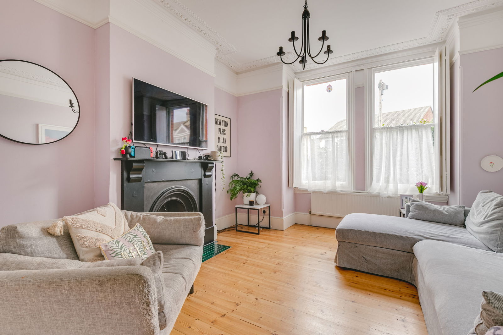 5 bed terraced house for sale in Lutwyche Road, London, SE6 4EP  - Property Image 2