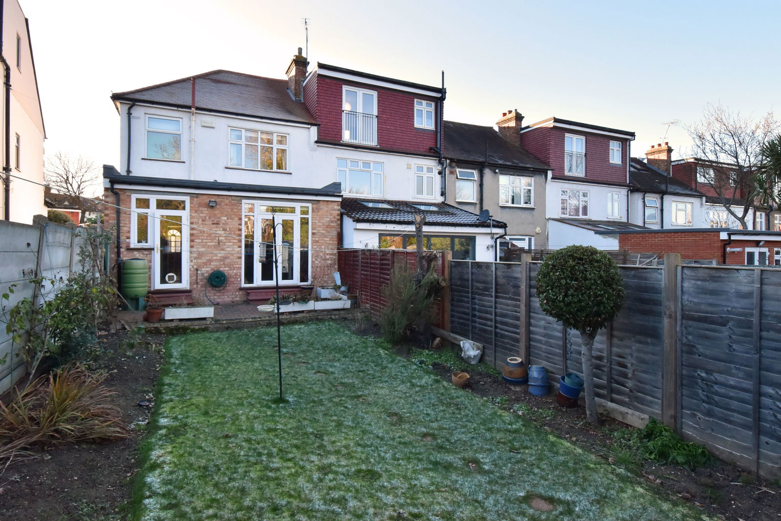 3 bed end of terrace house for sale in Hawkesfield Road, London, SE23 2TN - Property Image 1
