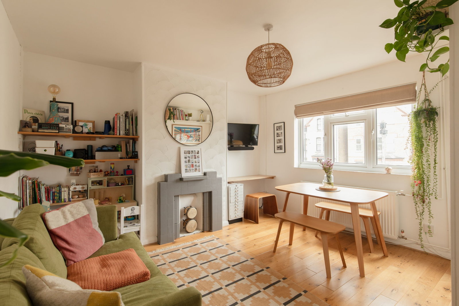 2 bed flat to rent in Blythe Hill, London, SE6 4UL  - Property Image 2