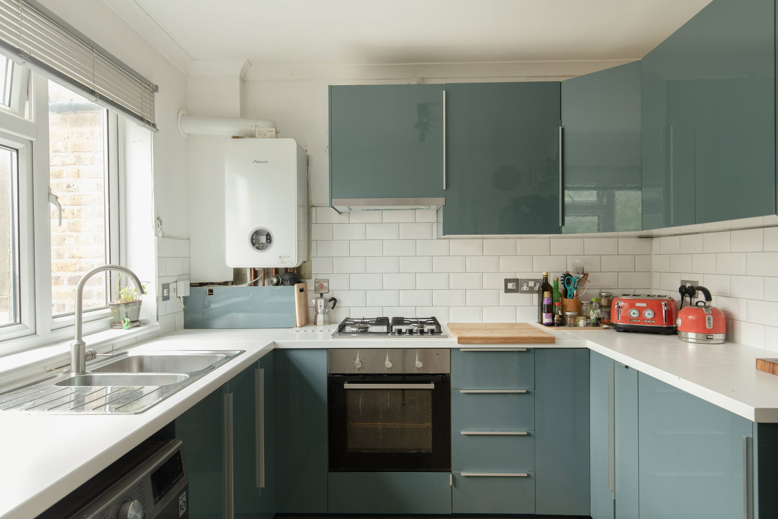 2 bed flat to rent in Blythe Hill, London, SE6 4UL  - Property Image 4