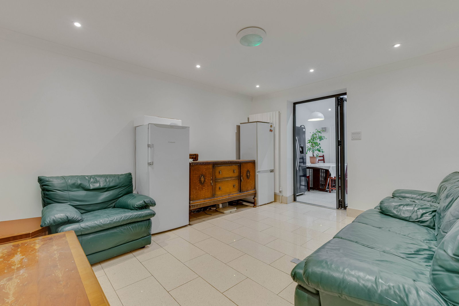 4 bed terraced house for sale in Sandstone Road, London, SE12 0UU  - Property Image 3