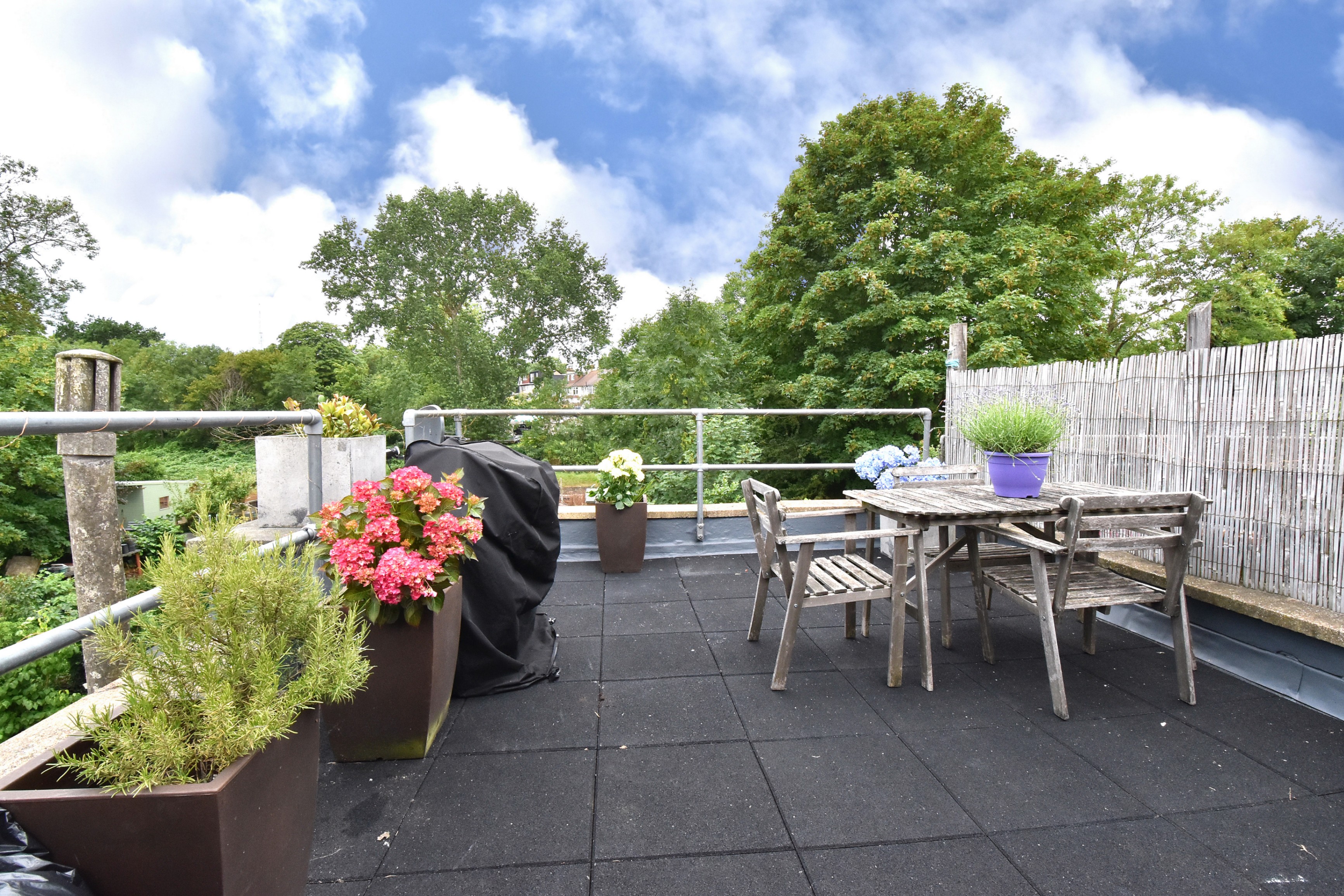 1 bed flat to rent in Silverdale, Sydenham, London, SE26 4SQ  - Property Image 1