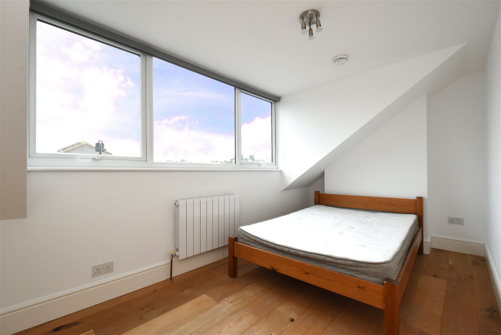 5 bed semi-detached house to rent in Houston Road, London, SE23 2RJ  - Property Image 8