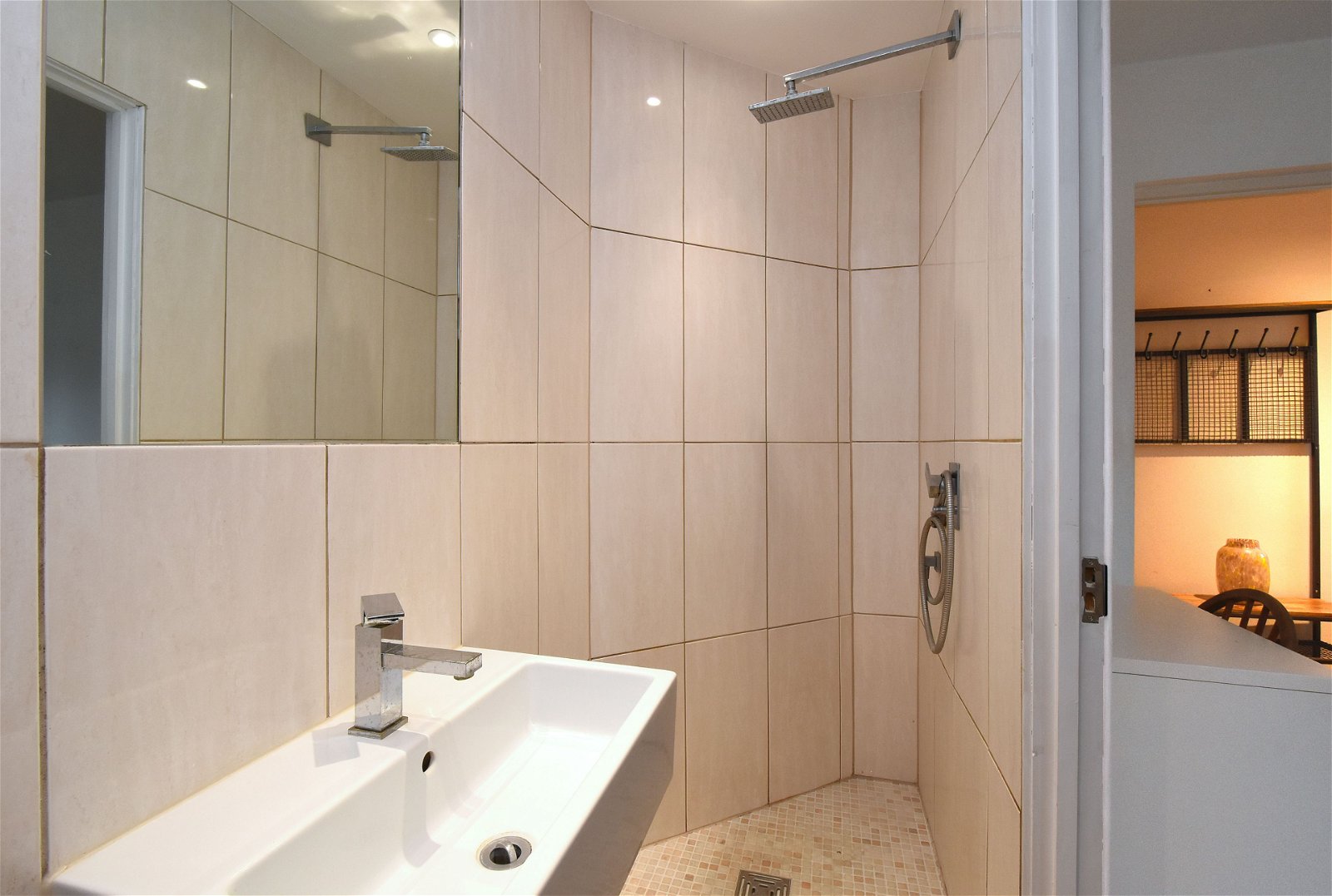 3 bed end of terrace house to rent in Sussex Mews, Catford, London, SE6 4UY  - Property Image 9