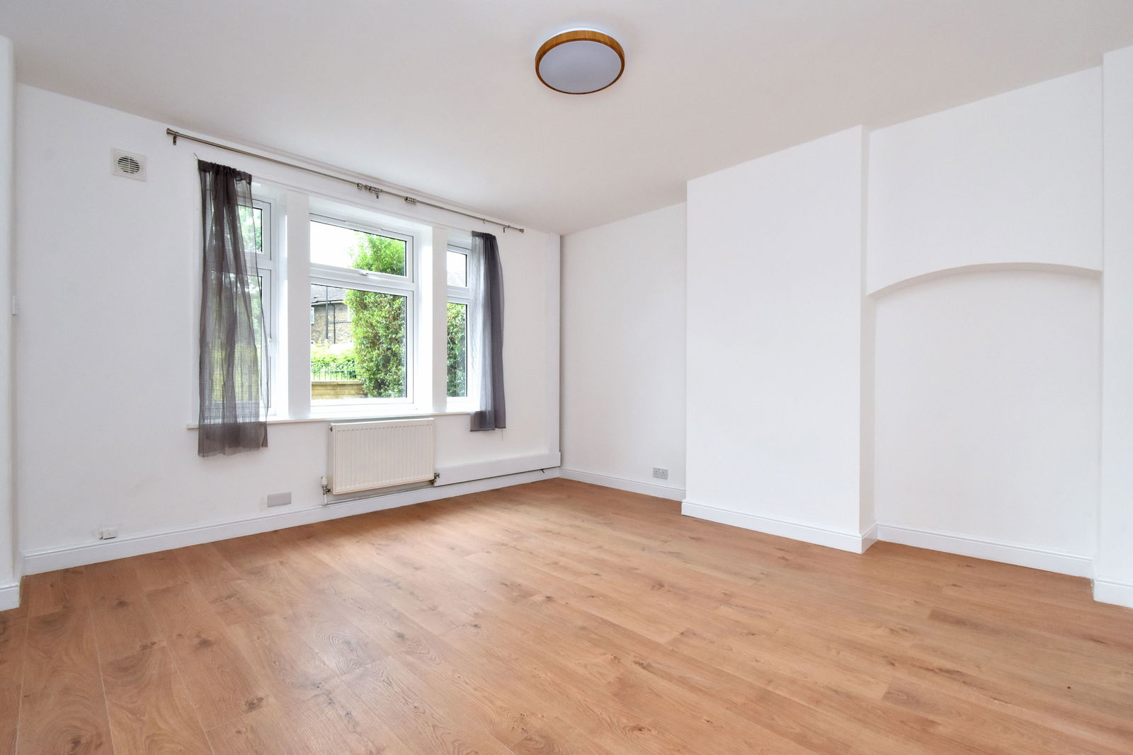 2 bed terraced house to rent in Playgreen Way, London, SE6 3HR  - Property Image 2