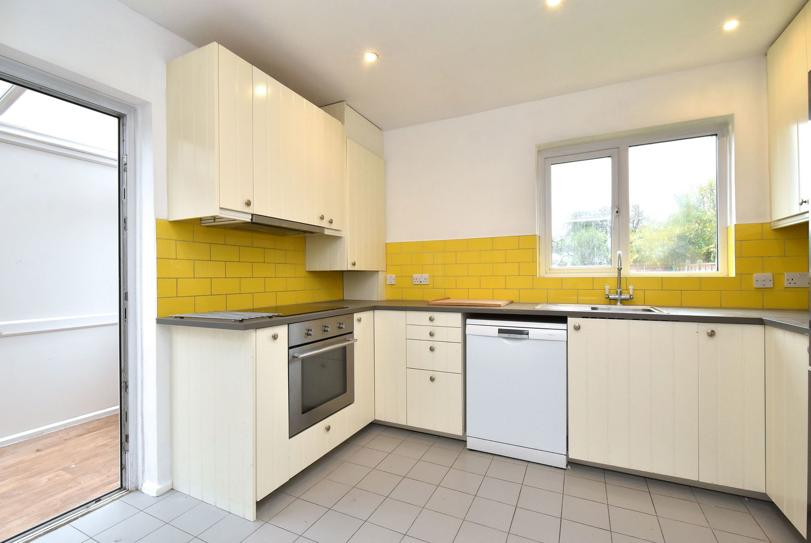 3 bed semi-detached house to rent in Brockill Crescent, London, SE4 2QD  - Property Image 5