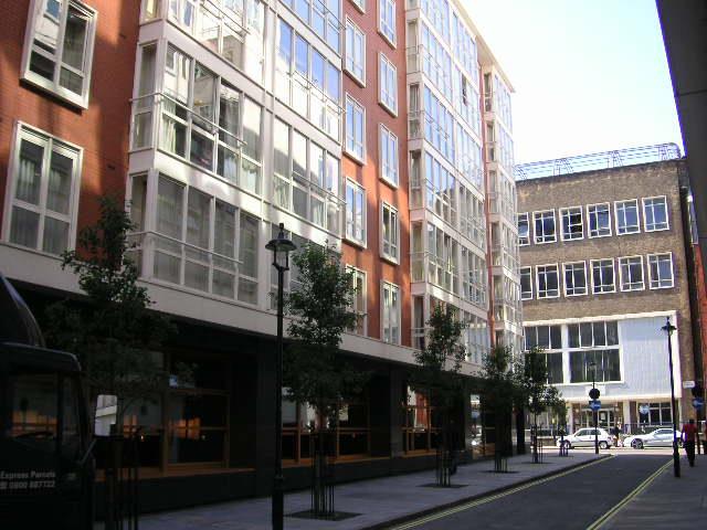 2 bed flat to rent in The Phoenix  - Property Image 9