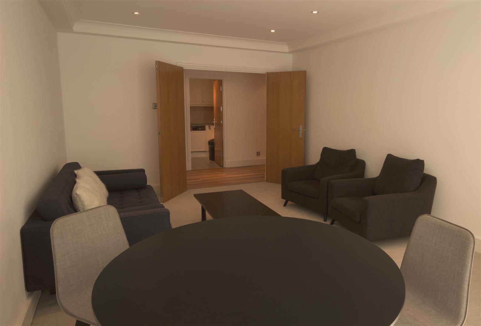 2 bed flat to rent in The Phoenix  - Property Image 2