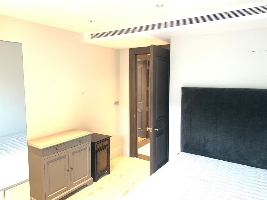 2 bed apartment for sale in Lord Kensington House, 5 Radnor Terrace, London  - Property Image 8