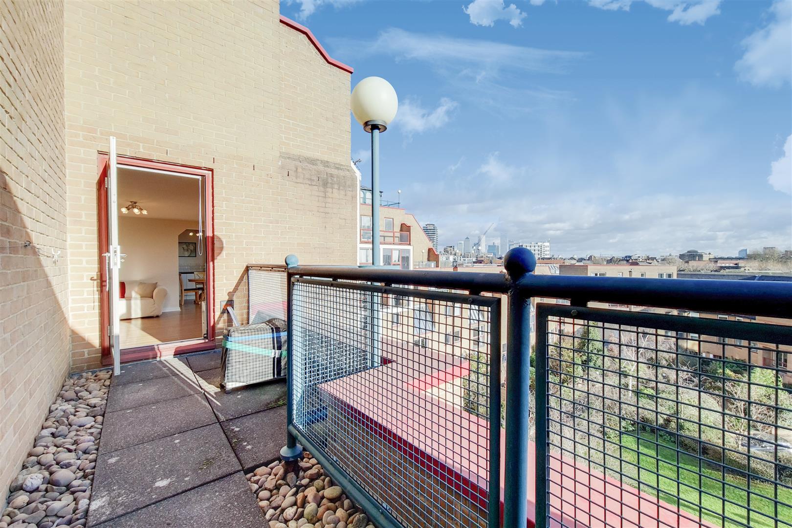 2 bed apartment to rent in Asher Way  - Property Image 14