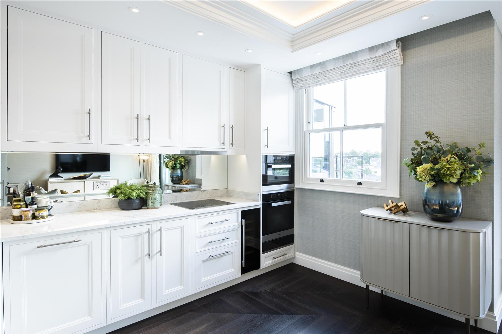 2 bed apartment to rent in Prince Of Wales Terrace, London  - Property Image 4