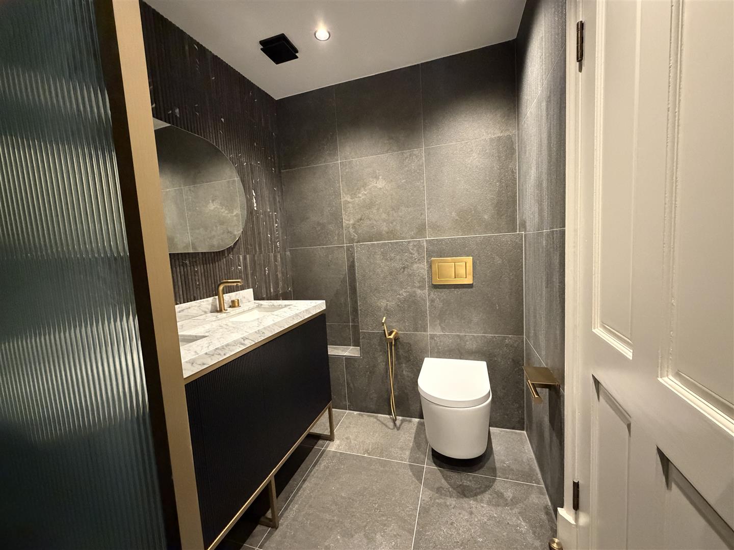 3 bed apartment to rent in Cliveden Place, London 5