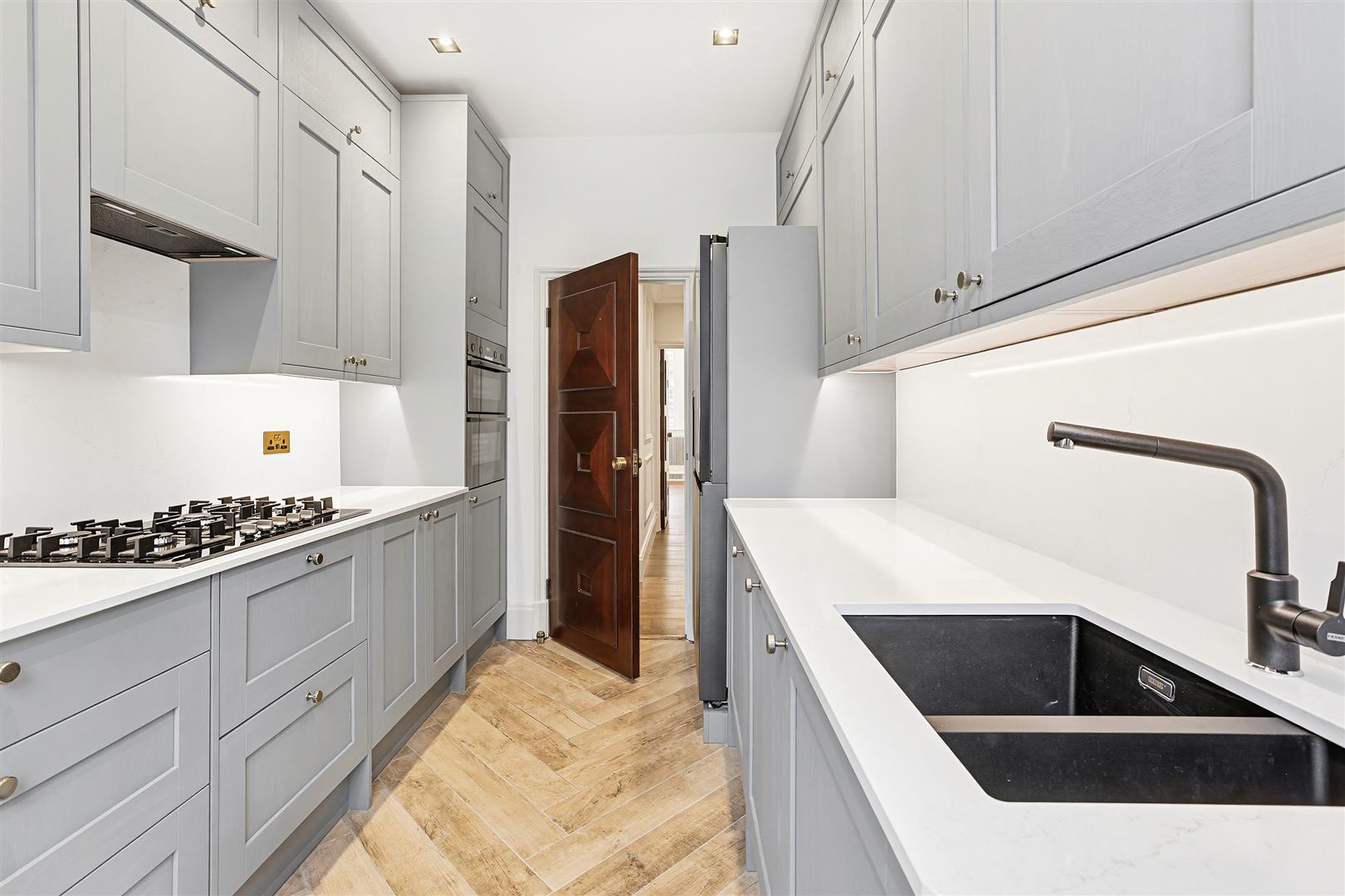 3 bed apartment to rent in Cliveden Place, London  - Property Image 5