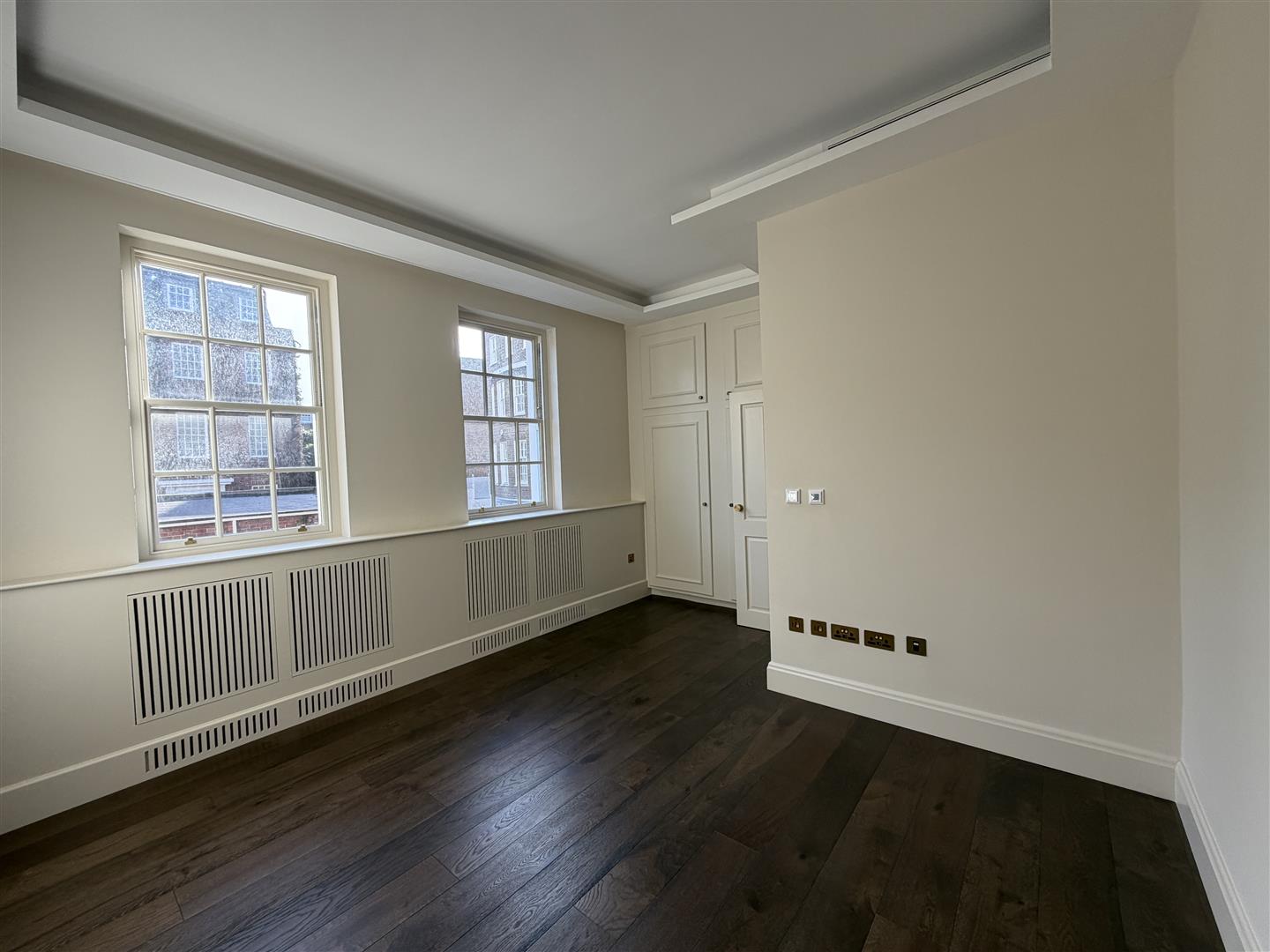 3 bed apartment to rent in Cliveden Place, London 3