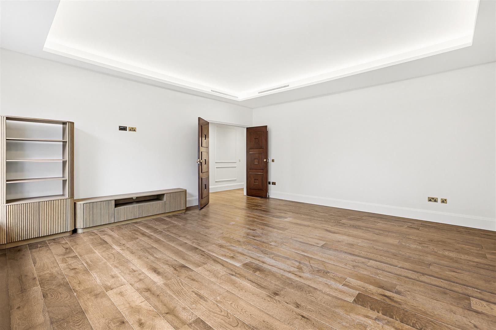 3 bed apartment to rent in Cliveden Place, London  - Property Image 3