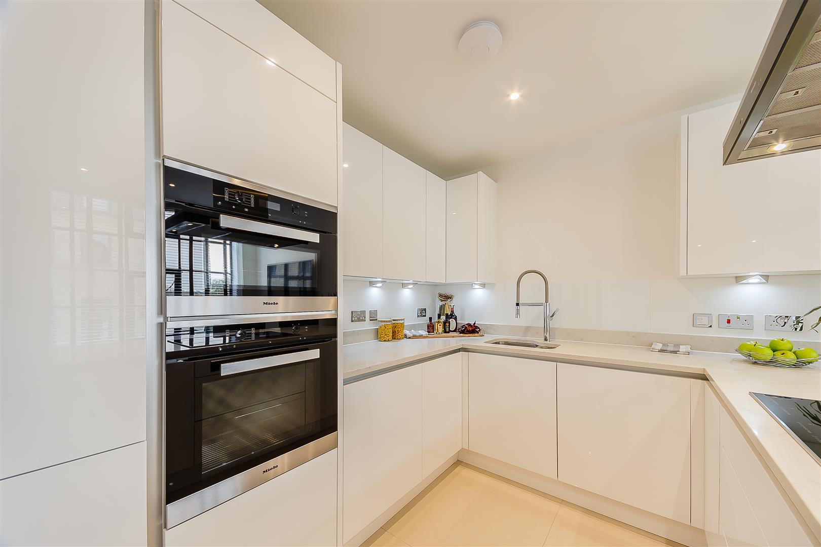 2 bed apartment to rent in Palace Wharf Apartments, London  - Property Image 12