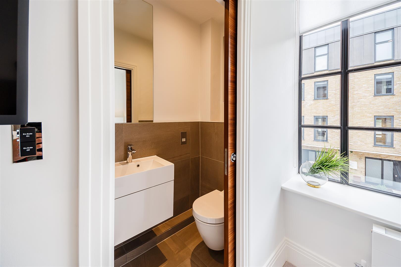 2 bed apartment to rent in Palace Wharf Apartments, London  - Property Image 8