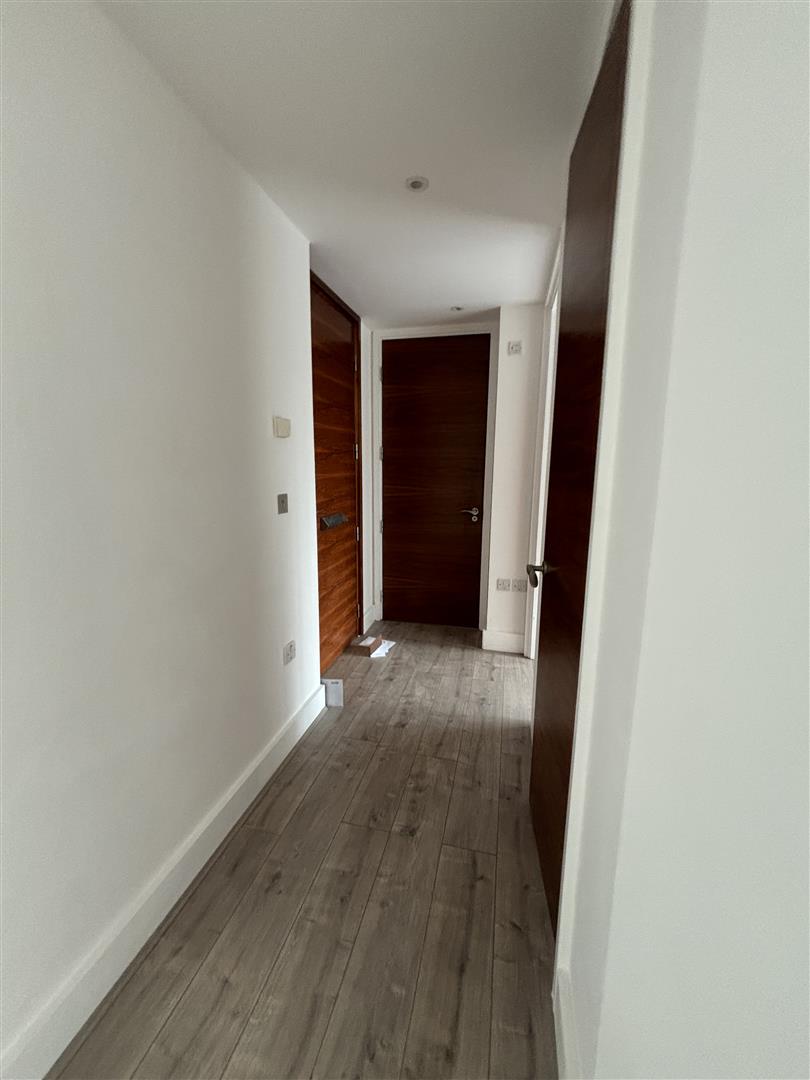 3 bed apartment to rent in Praed Street, London 10