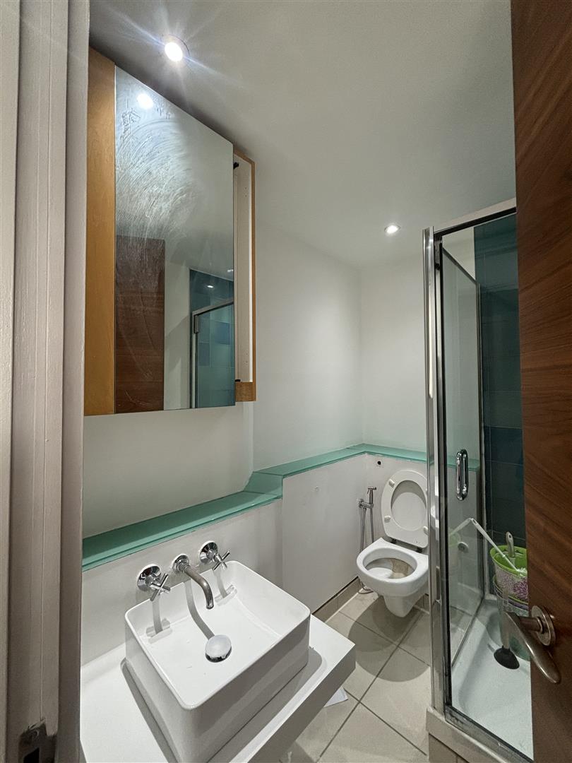 3 bed apartment to rent in Praed Street, London 12