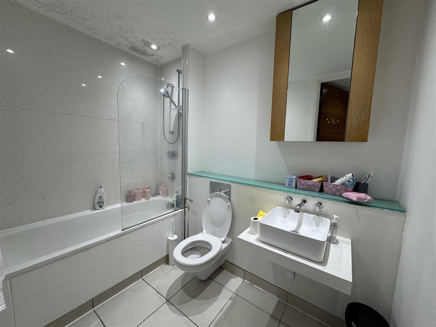 3 bed apartment to rent in Praed Street, London 4