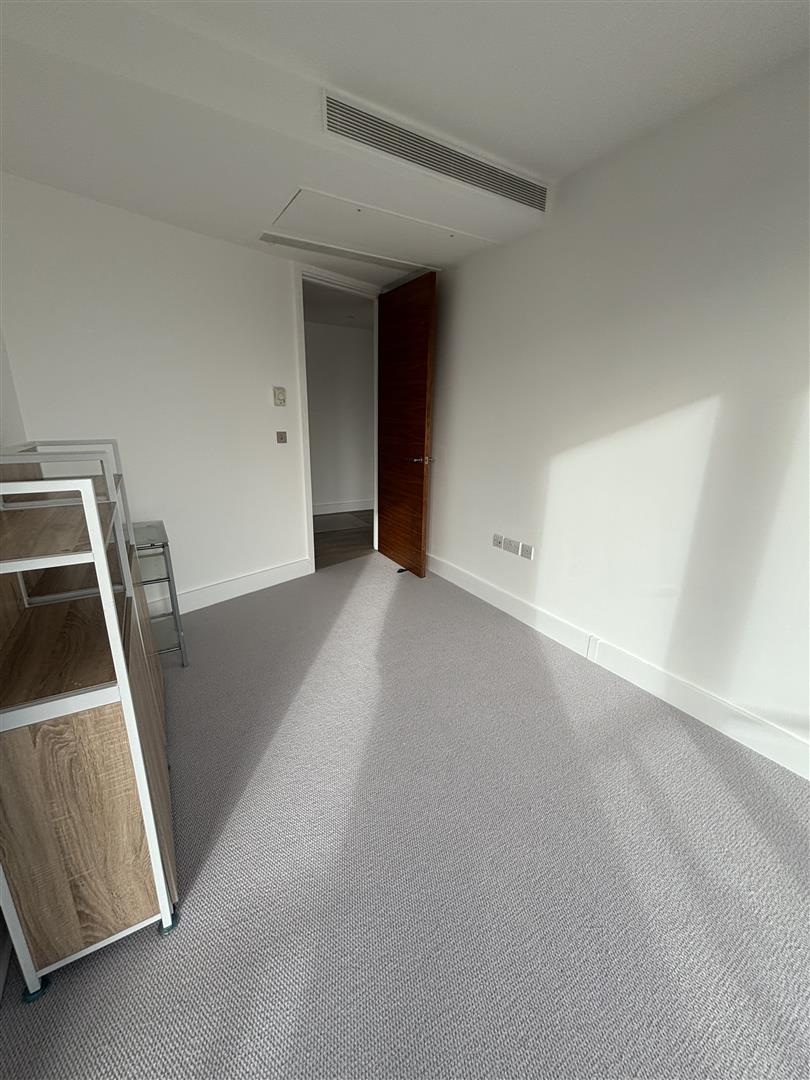 3 bed apartment to rent in Praed Street, London  - Property Image 2