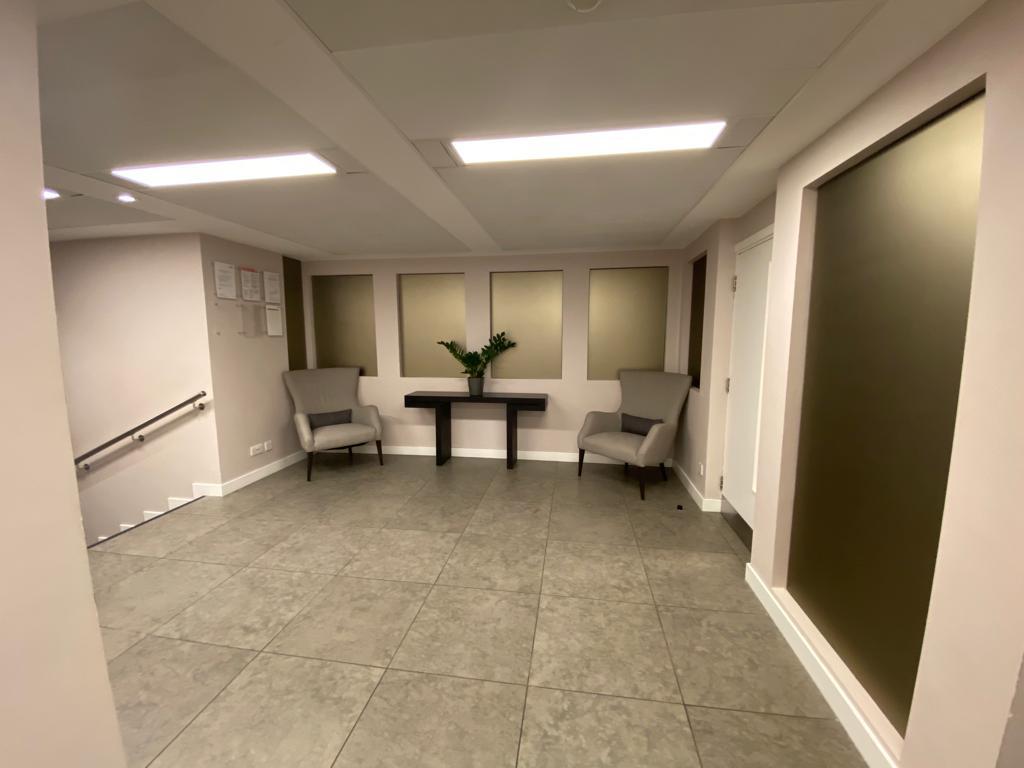 3 bed apartment for sale in Cambridge Square, London  - Property Image 15