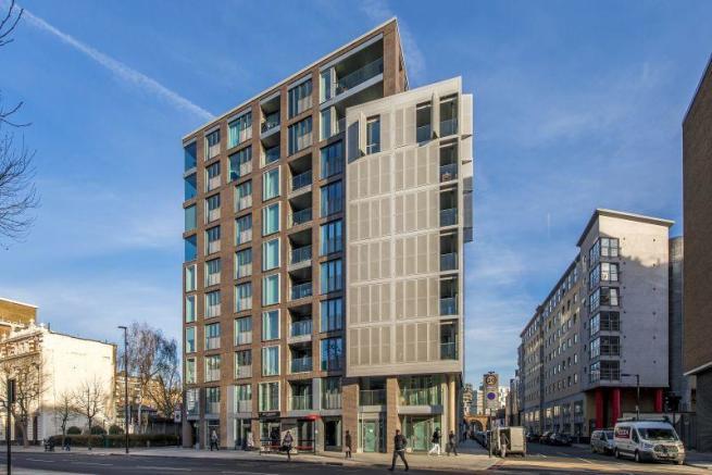 2 bed apartment to rent in Blackfriars Road, London, SE1