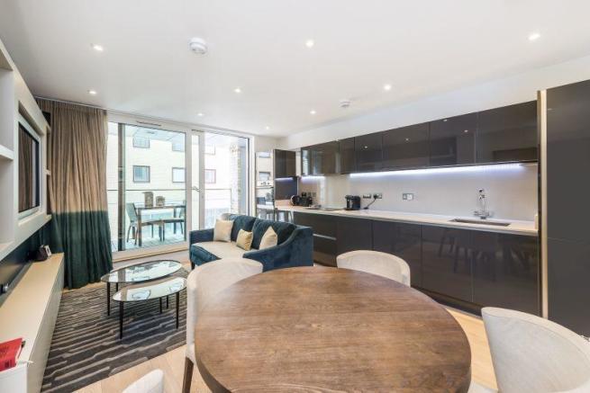 2 bed apartment to rent in Blackfriars Road, London 1