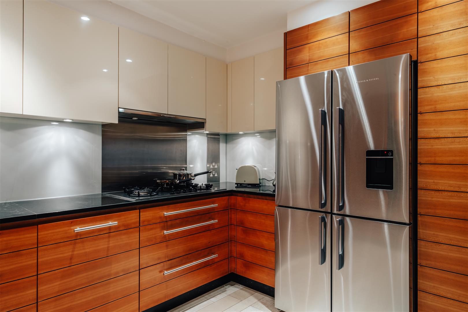 3 bed apartment to rent in Lancelot Place, Knightsbridge  - Property Image 30