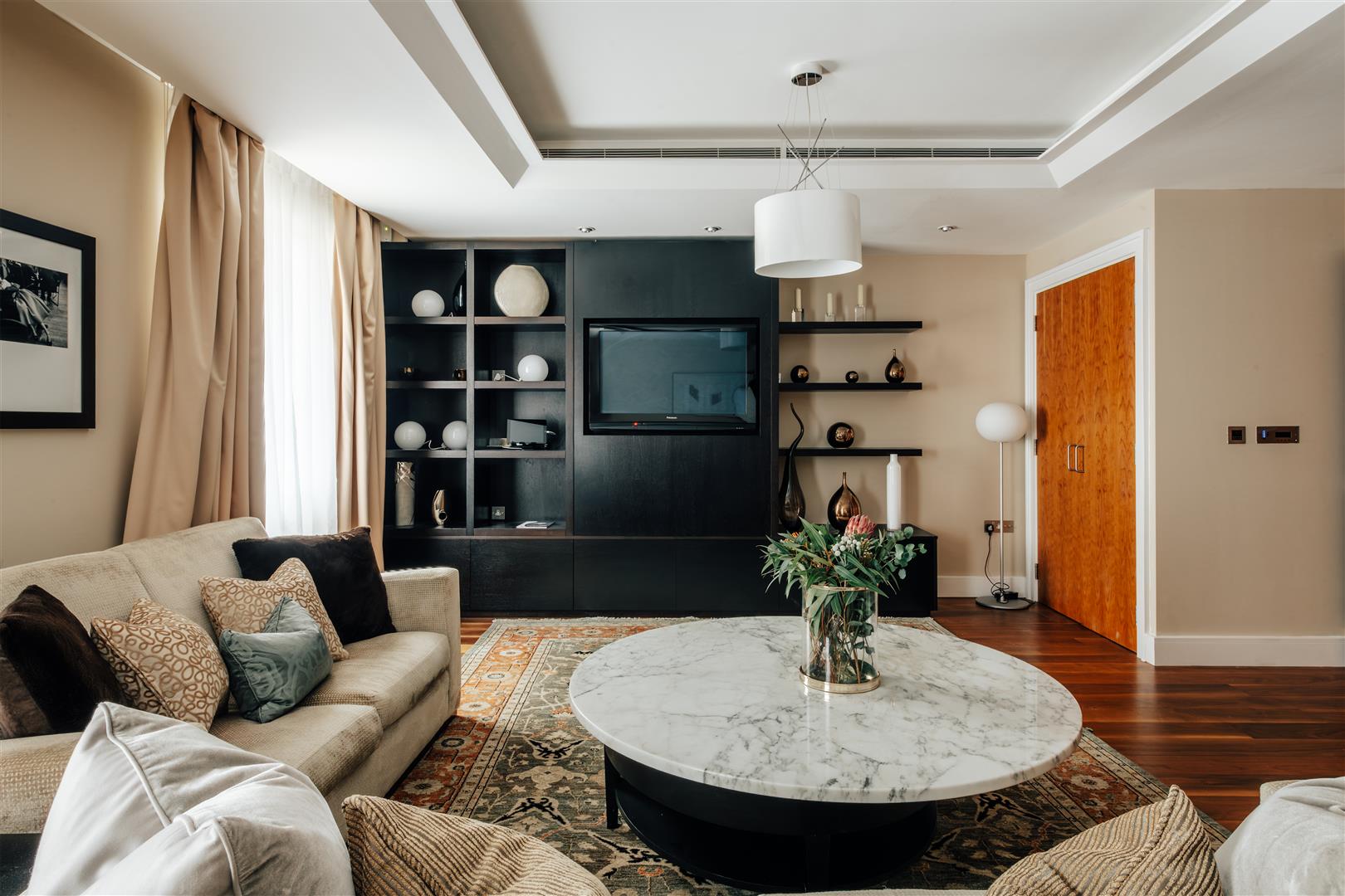 3 bed apartment to rent in Lancelot Place, Knightsbridge  - Property Image 4