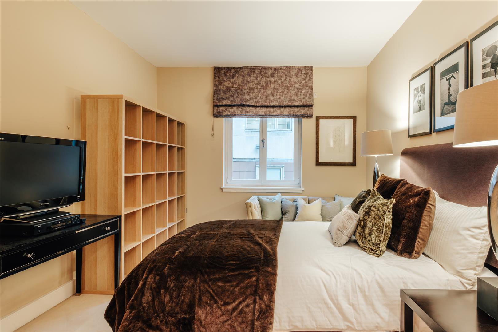 3 bed apartment to rent in Lancelot Place, Knightsbridge 48