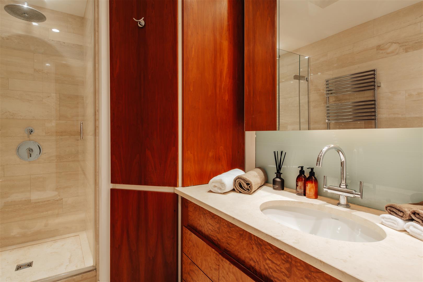 3 bed apartment to rent in Lancelot Place, Knightsbridge 32