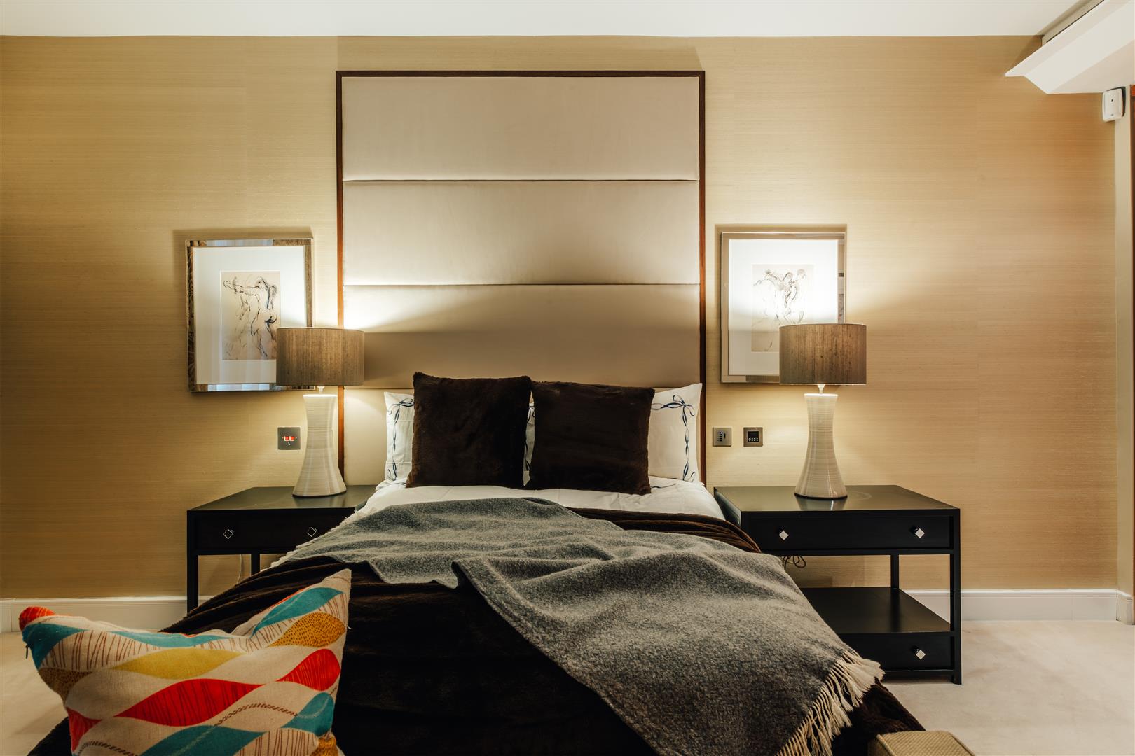 3 bed apartment to rent in Lancelot Place, Knightsbridge  - Property Image 43