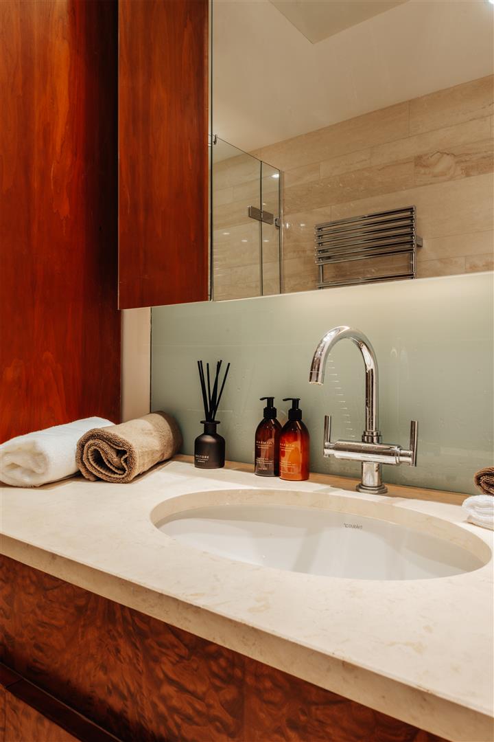 3 bed apartment to rent in Lancelot Place, Knightsbridge  - Property Image 31