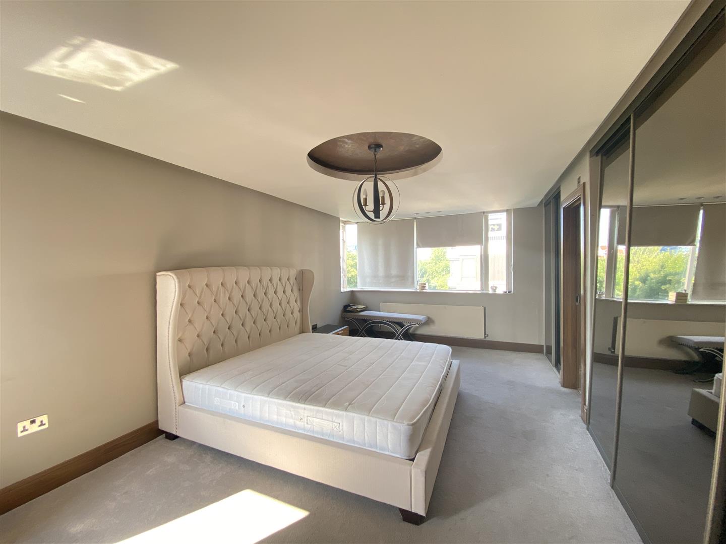 3 bed apartment for sale in The Quadrangle, London  - Property Image 2