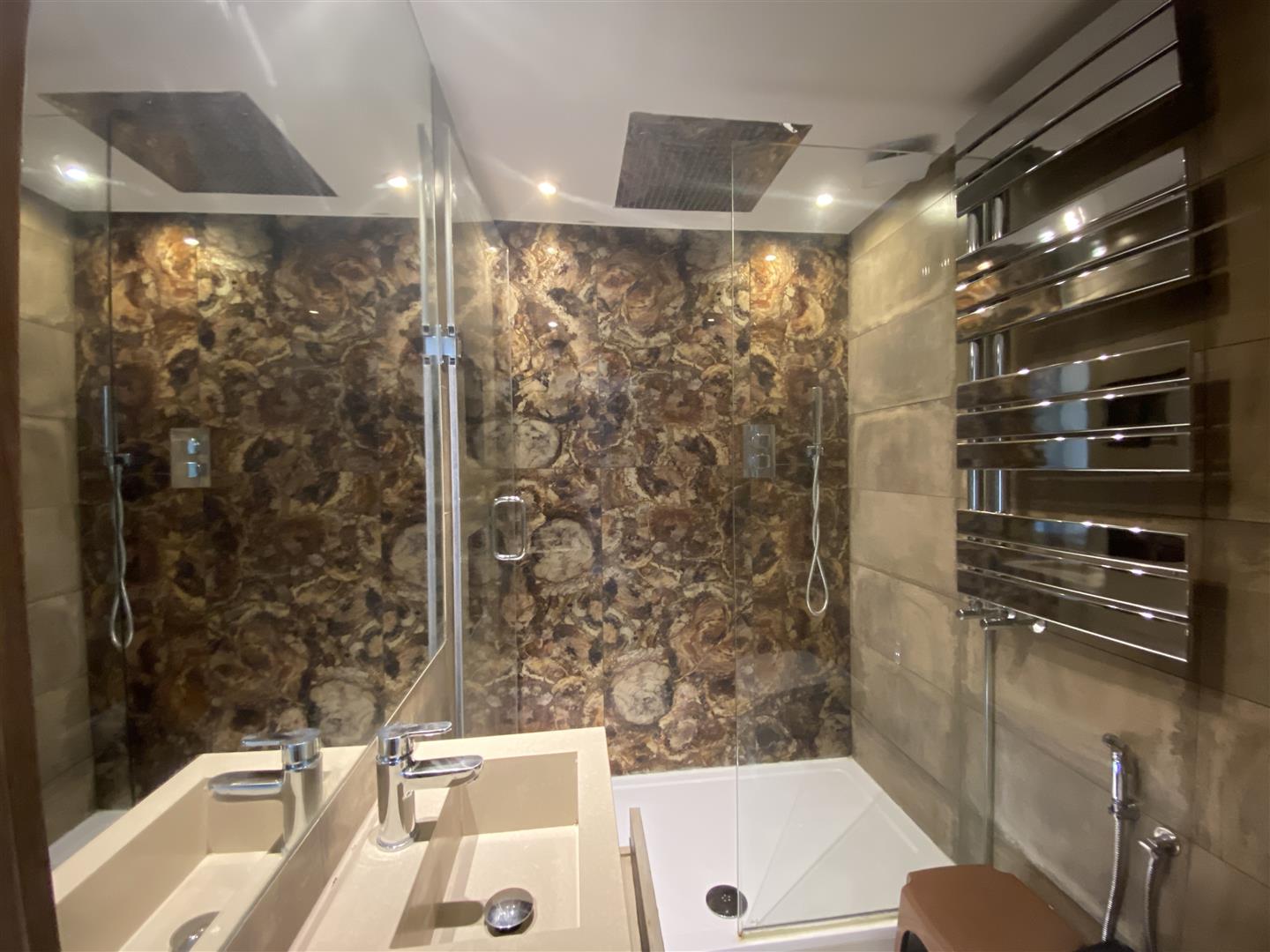 3 bed apartment for sale in The Quadrangle, London  - Property Image 8