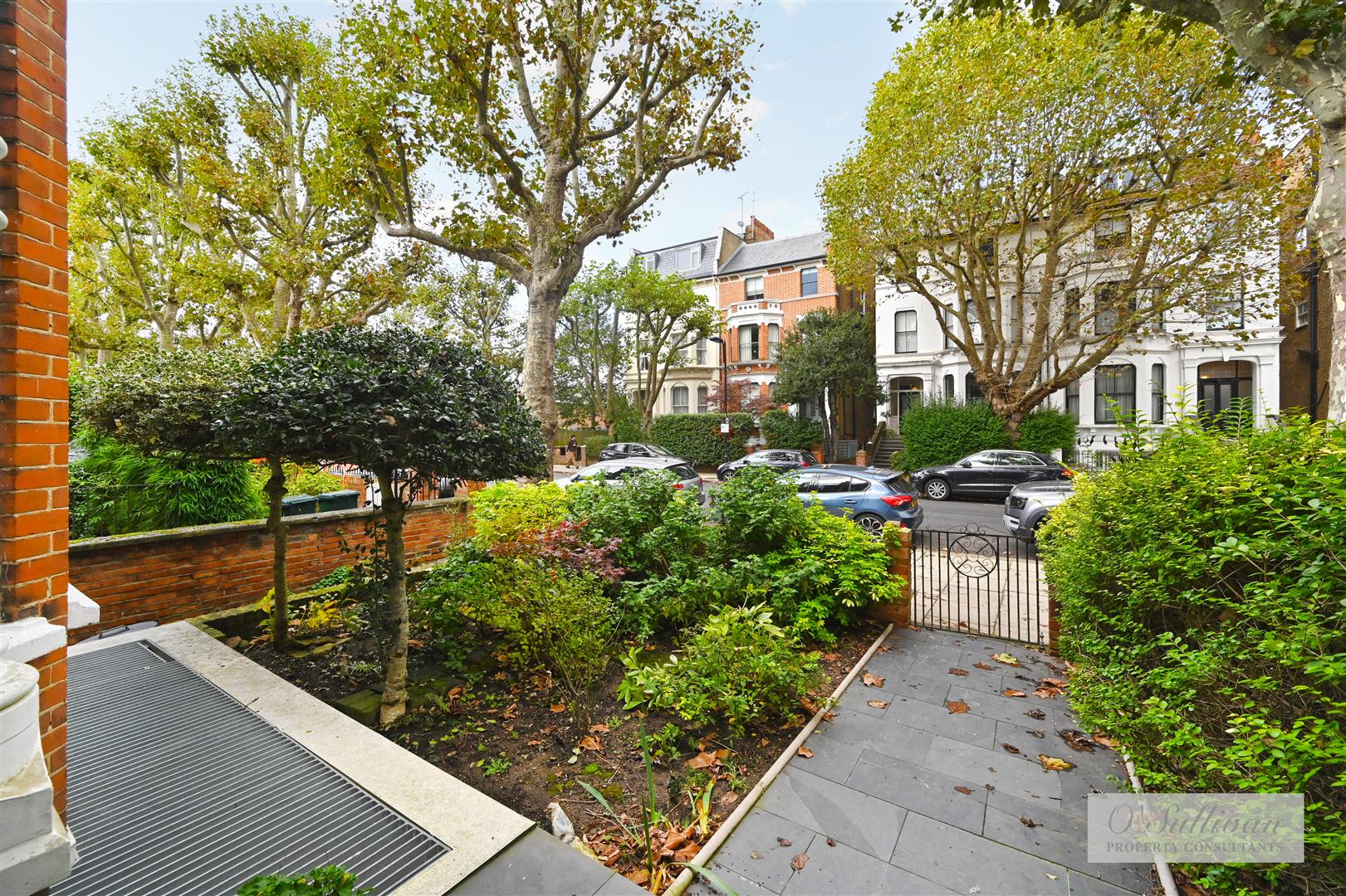 2 bed flat to rent in St. Quintin Avenue, London  - Property Image 12