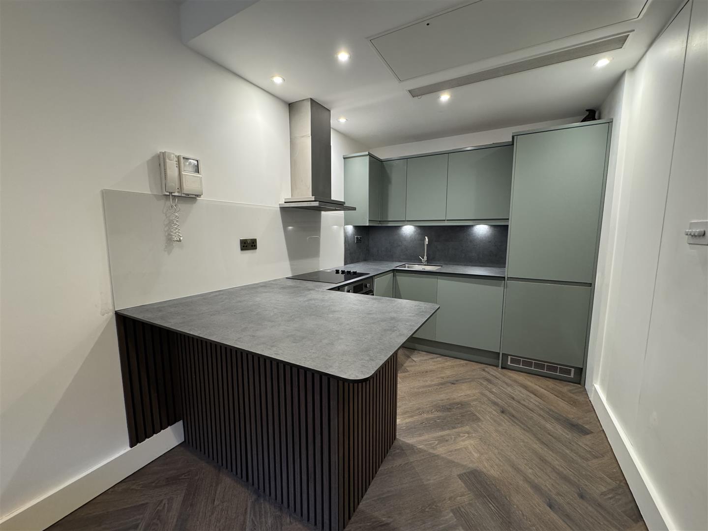 1 bed house to rent in Praed Street, London  - Property Image 2