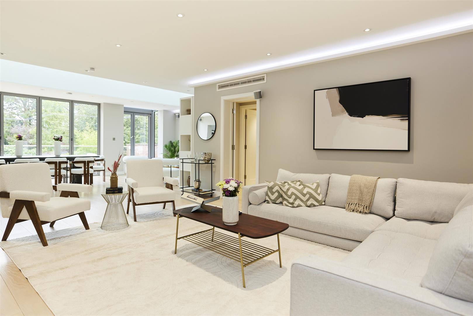 6 bed detached house for sale in Park View Road, London  - Property Image 4