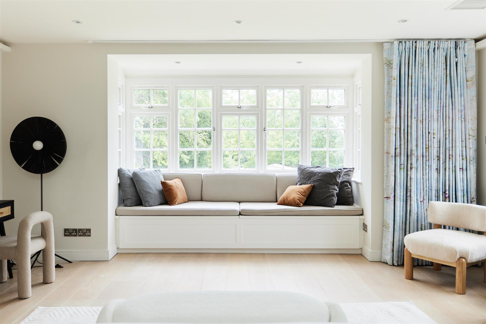 6 bed detached house for sale in Park View Road, London 32