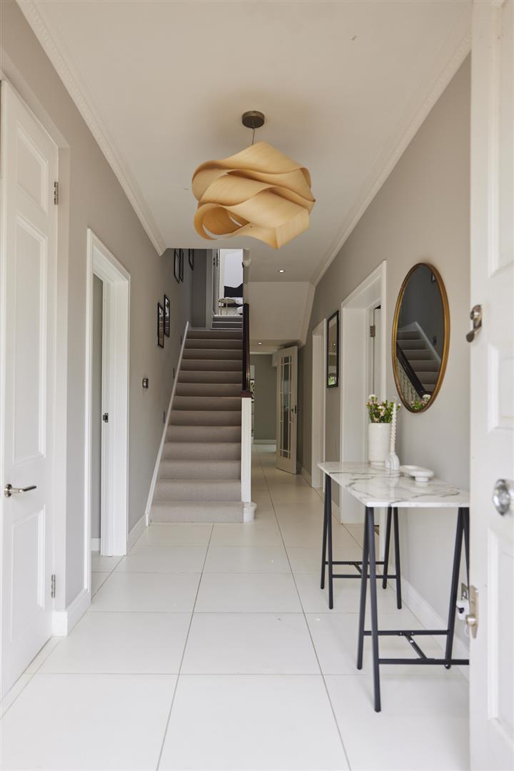 6 bed detached house for sale in Park View Road, London  - Property Image 27