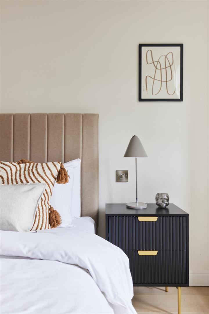 6 bed detached house for sale in Park View Road, London  - Property Image 52