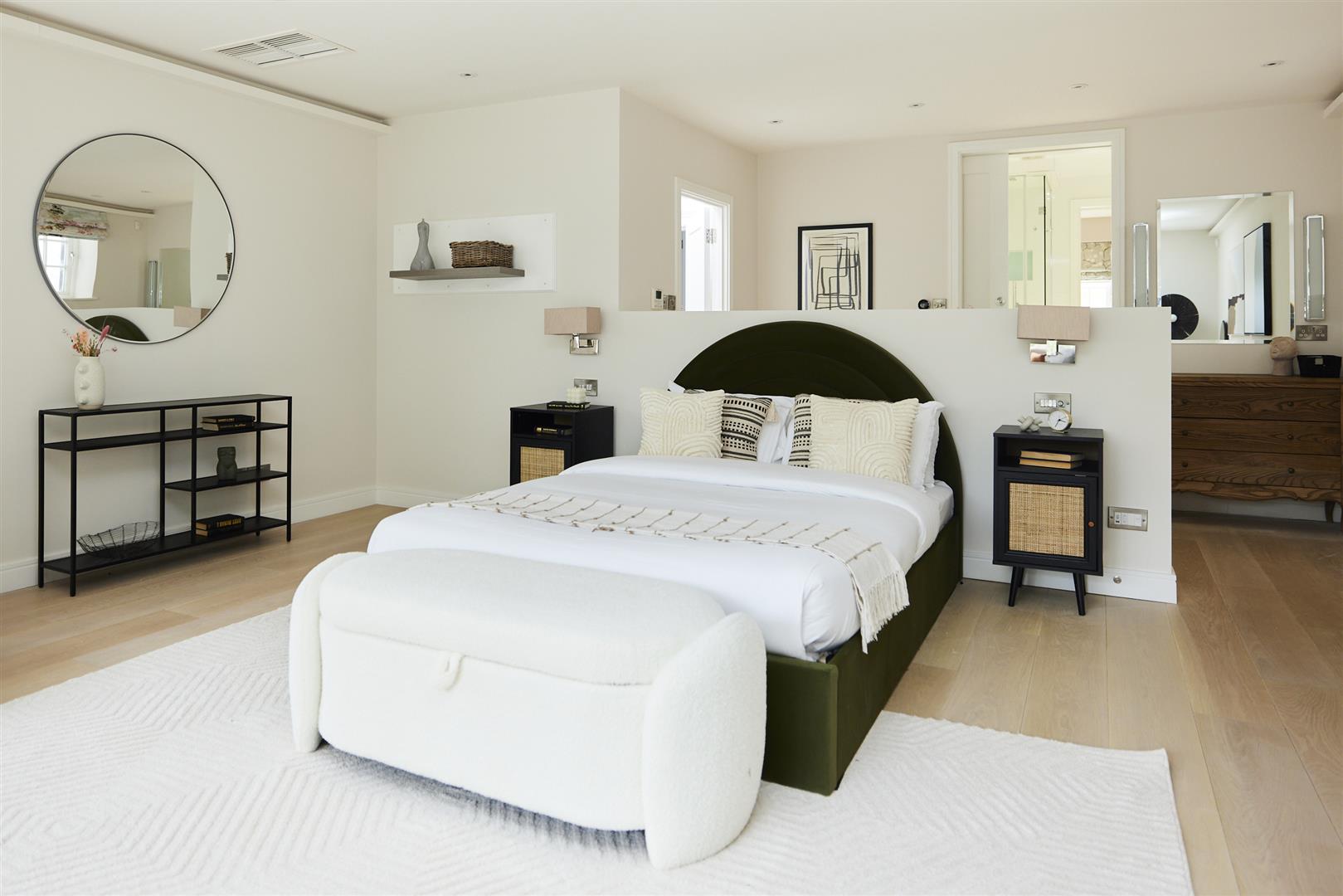 6 bed detached house for sale in Park View Road, London  - Property Image 31