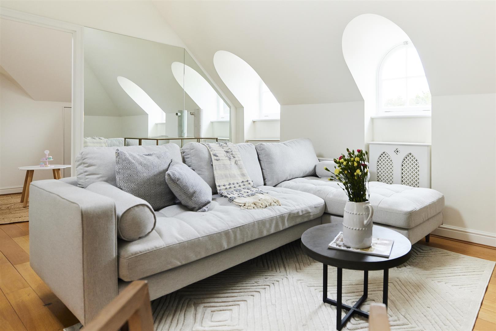 6 bed detached house for sale in Park View Road, London  - Property Image 66